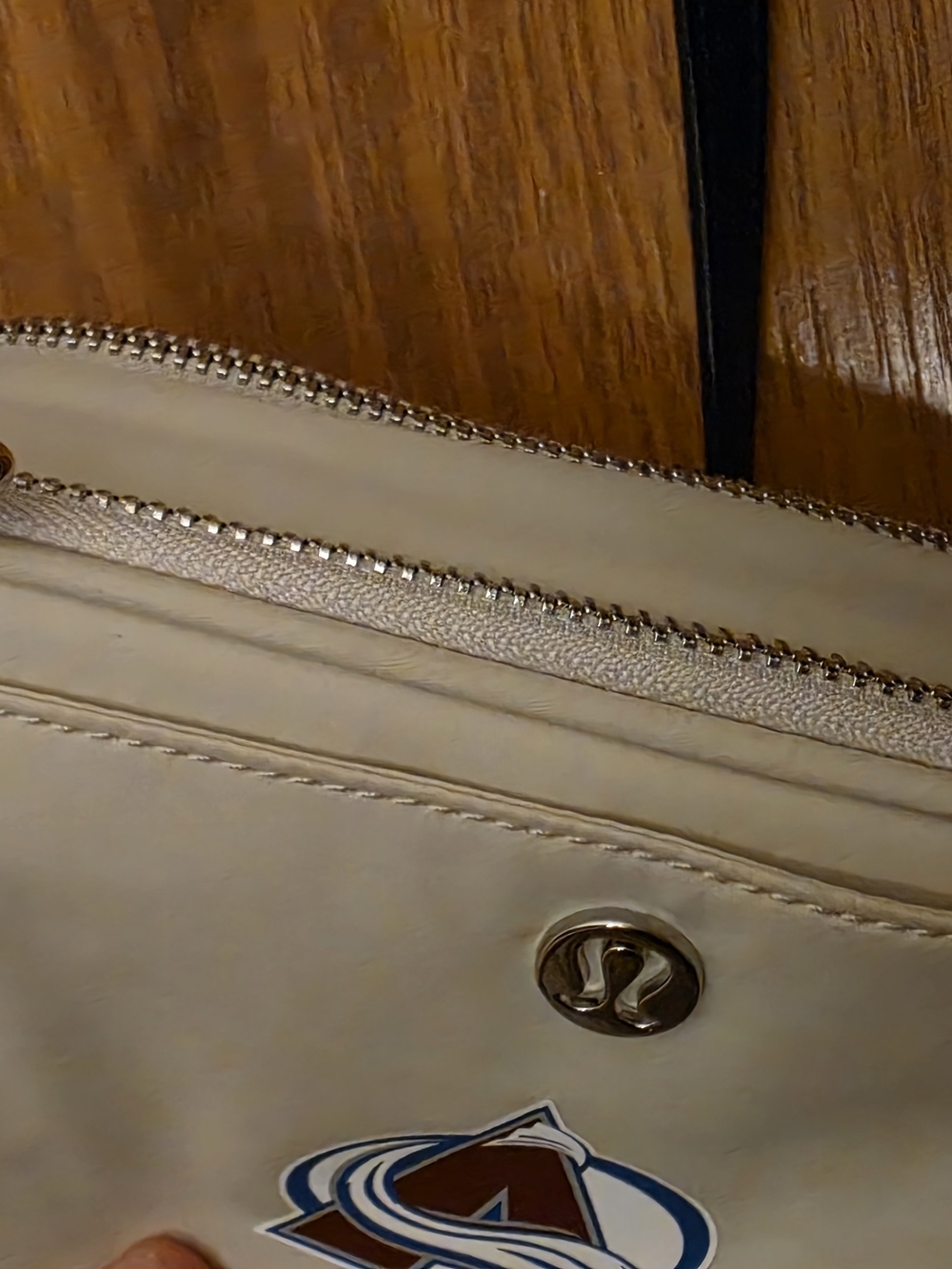 lululemon athletica Bag with Colorado Avalanche Logo - Picture 3 of 4